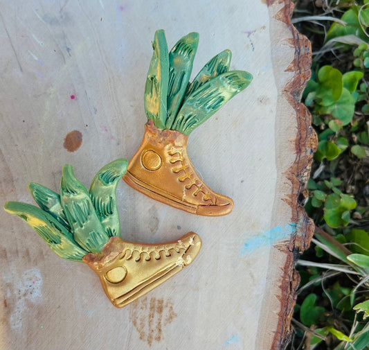 Plant boot brooch